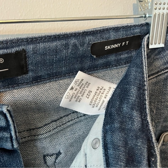 Judy Blue Skinny Distressed Jeans - Picture 3 of 8